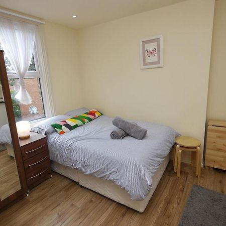 Aparthotel Studio 20 Ash à Londres Extérieur photo